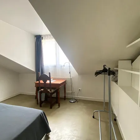 Sant Ambrogio Courtyard In Shared Flat Milan