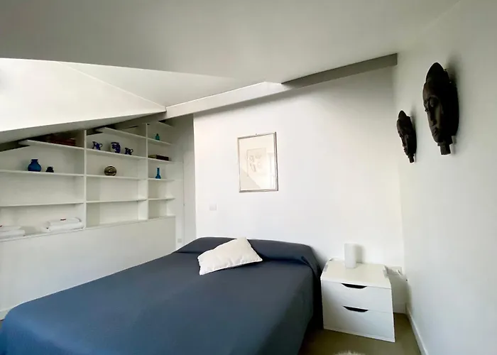 Sant Ambrogio Courtyard In Shared Flat * Milano